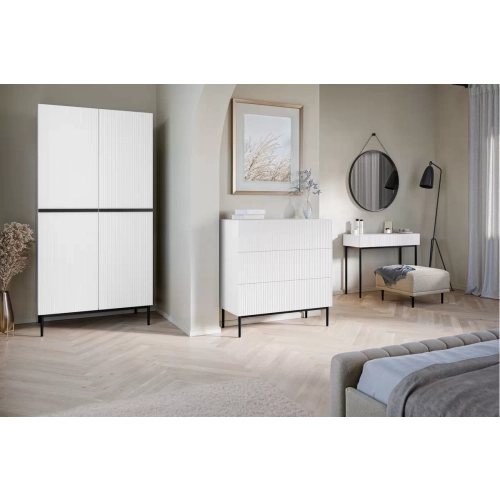 Komoda z szufladami Nicole 100 cm - biały mat / czarne nóżki